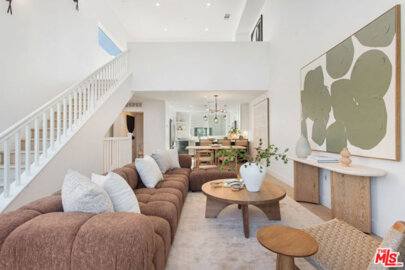 11222 W Victory Boulevard #2 Photo